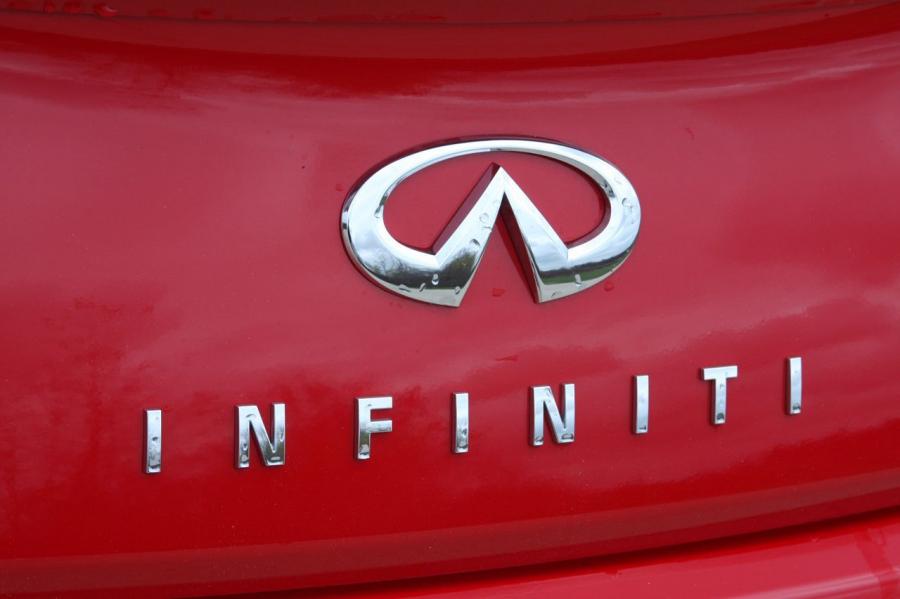  Infiniti G37 Coupe 2009 года  (фото 45 из 51)
